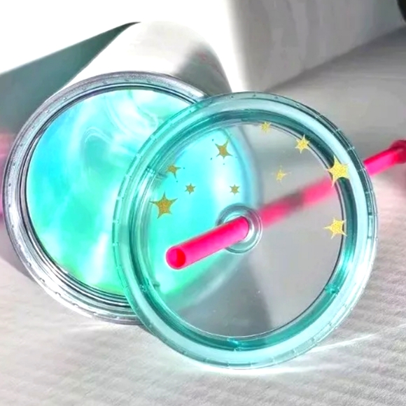 NWT, Starbucks 2024 Holiday Iridescent Holographic Siren Shell Star Lid Tumbler - Picture 5 of 7